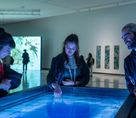 Últimos días para ver ‘The Artwork As a Living System’ en Azkuna Zentroa-Alhóndiga Bilbao