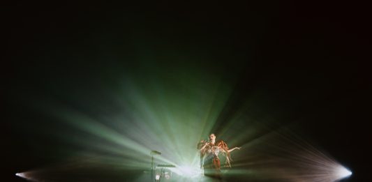 exibart.es destaca: Adelaida presenta su creación sonora, ‘Muérdago,’ en Sónar