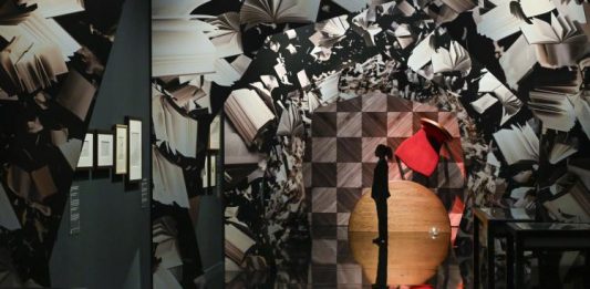 CaixaForum Barcelona se sumerge en ‘Los mundos de Alicia’