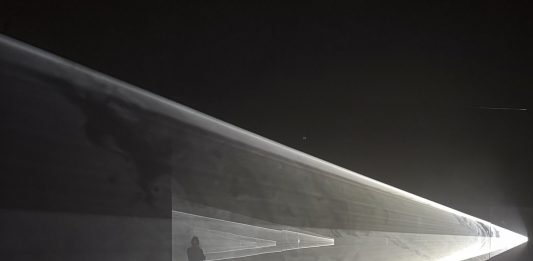 Continúa la exposición de Anthony McCall en el Guggenheim Bilbao