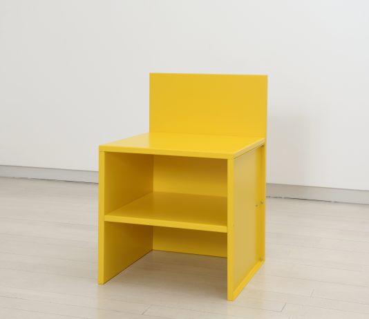 Los muebles de Donald Judd, en la Galería Elvira Gonzalez (Madrid)