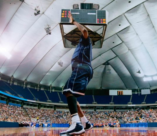 El Guggenheim (Bilbao) presenta la exposición ‘Paul Pfeiffer. Prólogo a la historia del nacimiento de la libertad’