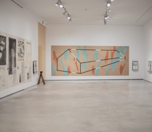 Las pinturas aeropostales de Eugenio Dittborn en Es Baluard Museu (Palma de Mallorca)