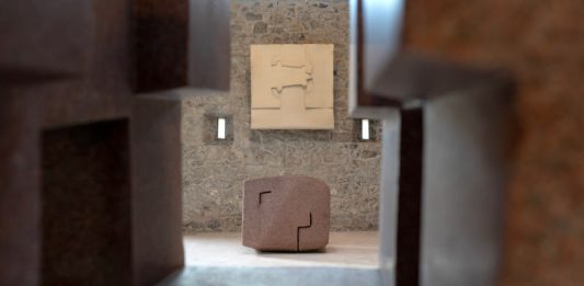 Inaugura ‘Harri, Lurra, Huts’ en Chillida Leku (Guipúzcoa)