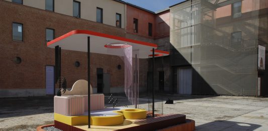 Se inauguran las instalaciones ‘Carrusel’ y ‘Wasi Llamkha (Lugar y Tacto)’ en Condeduque (Madrid)