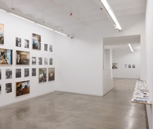 àngels barcelona reúne a Gregori Civera y Jorge Ribalta en ‘Fiebre de la materia’