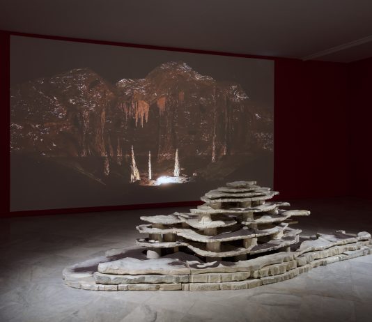 El CAAC (Sevilla) presenta ‘Canta una piedra’ de Regina de Miguel