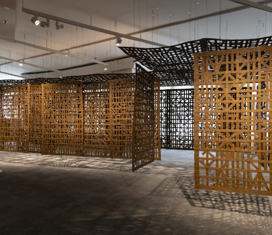 Cristina Iglesias transforma La Pedrera (Barcelona) en un laberinto de materia y memoria