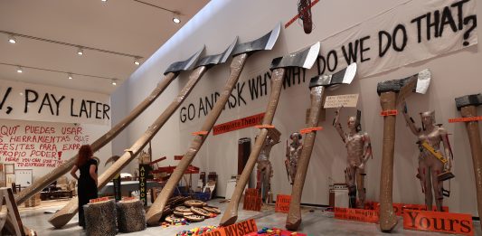 Thomas Hirschhorn en el Museo Helga de Alvear (Cáceres): cartografiar el mundo para imaginar otros futuros