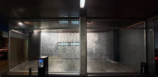 Stefan Brüggemann en Parking (Barcelona)