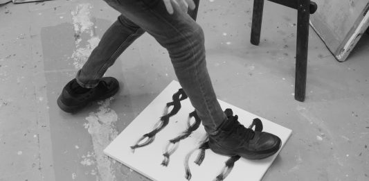 Ficción performativa y memoria contracultural: ‘Art d’Acció’ de Oscar Abril en H2O (Barcelona)