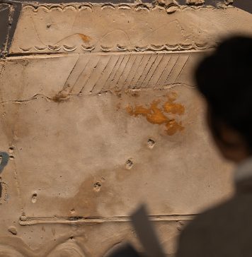 Reconstruir la mirada: Tàpies y la memoria expositiva de los años cincuenta