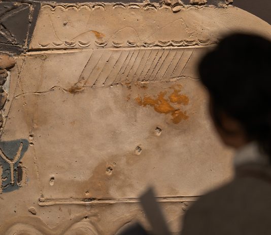 Reconstruir la mirada: Tàpies y la memoria expositiva de los años cincuenta