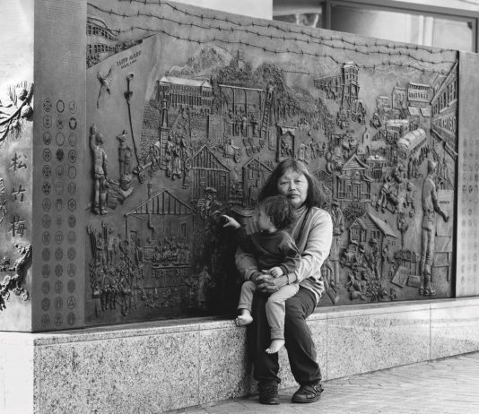 Ruth Asawa en el Museo Guggenheim Bilbao: tejiendo luz, memoria y espacio