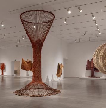 ‘Entes’: Aurèlia Muñoz y un universo poblado por seres híbridos en el Museo Reina Sofía (Madrid)