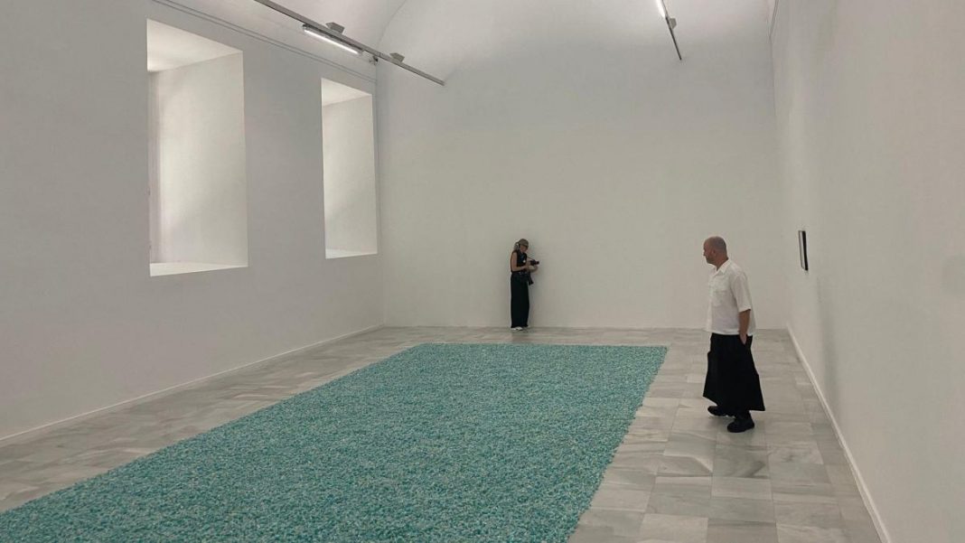Felix Gonzalez-Torres — ‘Dulce venganza’https://www.exibart.es/repository/media/2026/06/6a15bd766a86b.r_d.1083-1406-5859-1068x601.jpeg