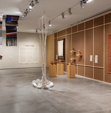 «A media lumbre» en Es Baluard (Palma): el arte contemporáneo vuelve la mirada hacia los oficios