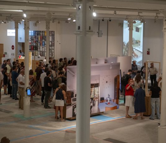 Habitar la ciudad: Tecla Sala aborda el futuro de la vivienda social en Barcelona