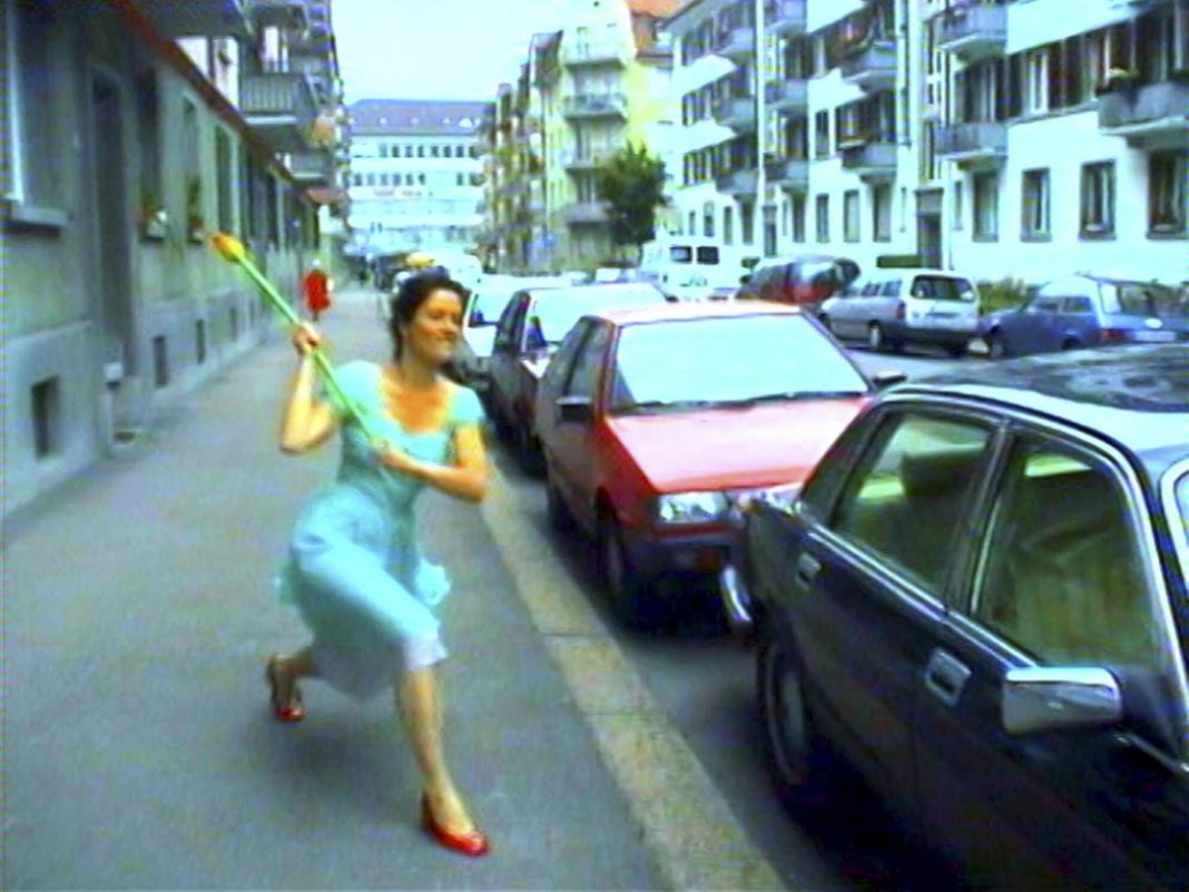 I Still 17 (smash) Pipilotti Rist - Courtesy the artist, Hauser & Wirth, Luhring Augustine and videoart.ch