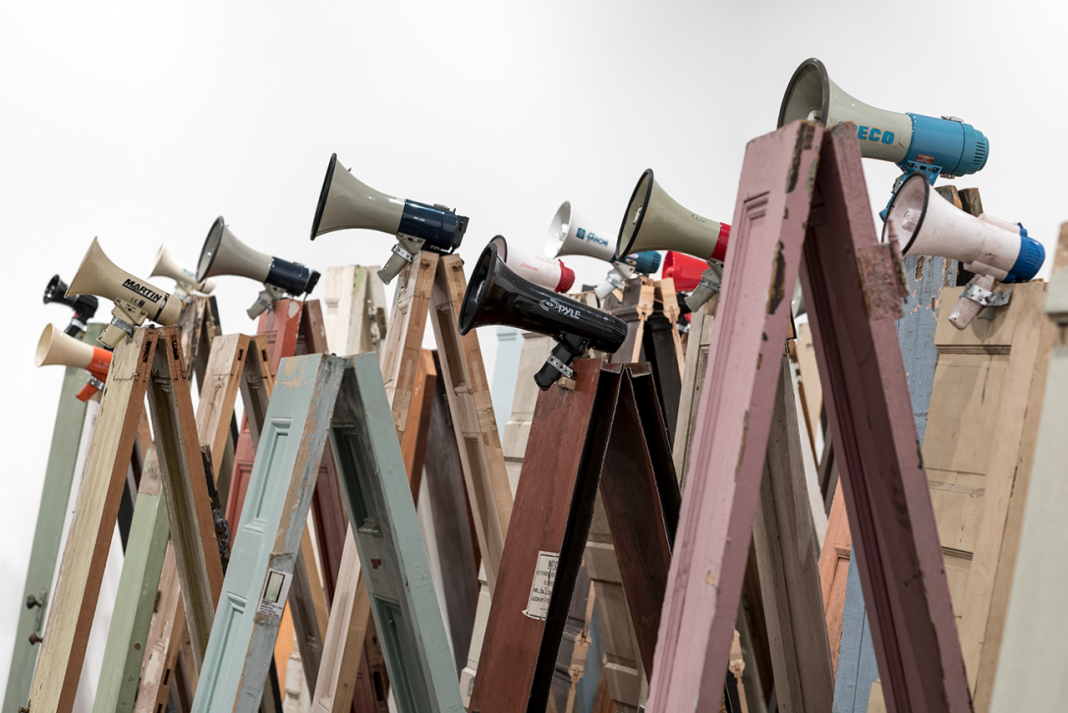 Exposición colectiva – ‘Proyectar un planeta negro. El arte y la cultura de Panáfrica’https://www.exibart.es/repository/media/formidable/11/img/4da/kader-attia-1280x854-1-1068x713.png