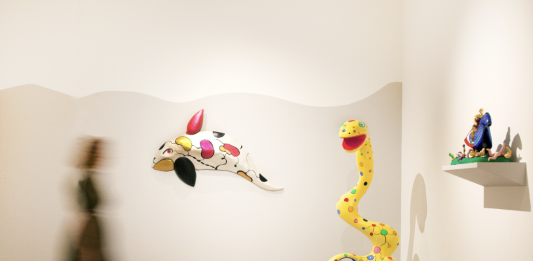 Opera Gallery (Madrid) celebra el verano con obras de Almodóvar, Saint Phalle y Navarro Baldeweg