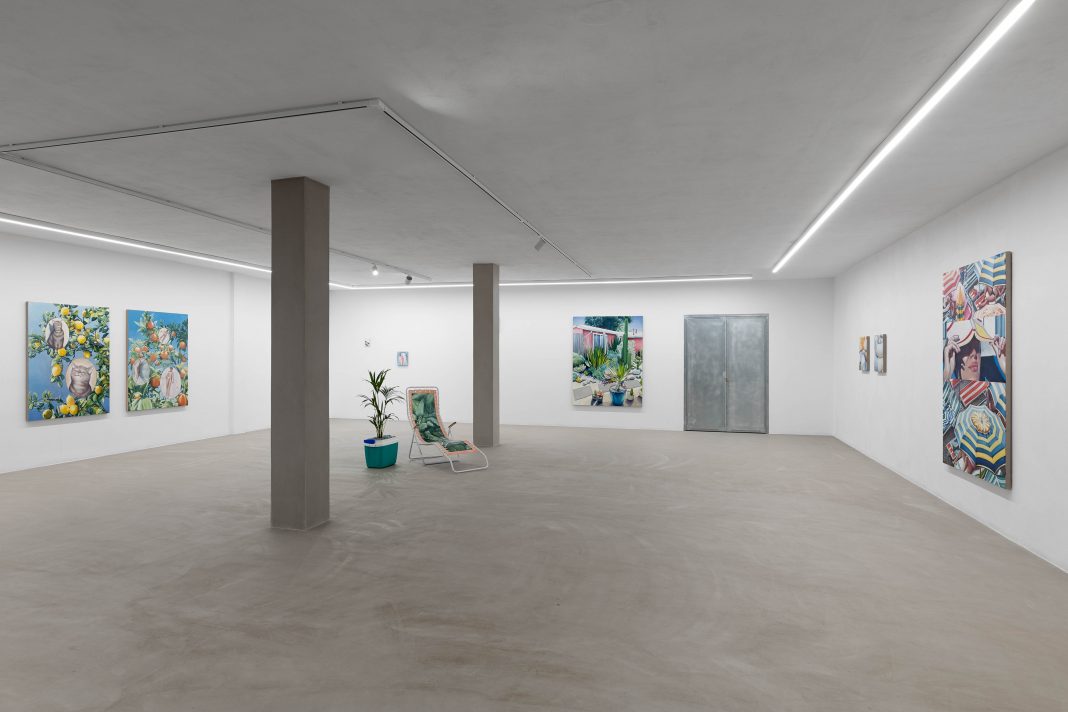 Lydia Blakeley – ‘Aftersun’https://www.exibart.es/repository/media/formidable/11/img/615/16-BALAZSI_AFTERSUN-27-1068x712.jpg