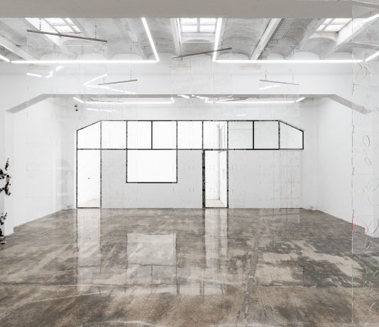 Arocha y Schraenen – ‘Spinning Rumours Ópalo’