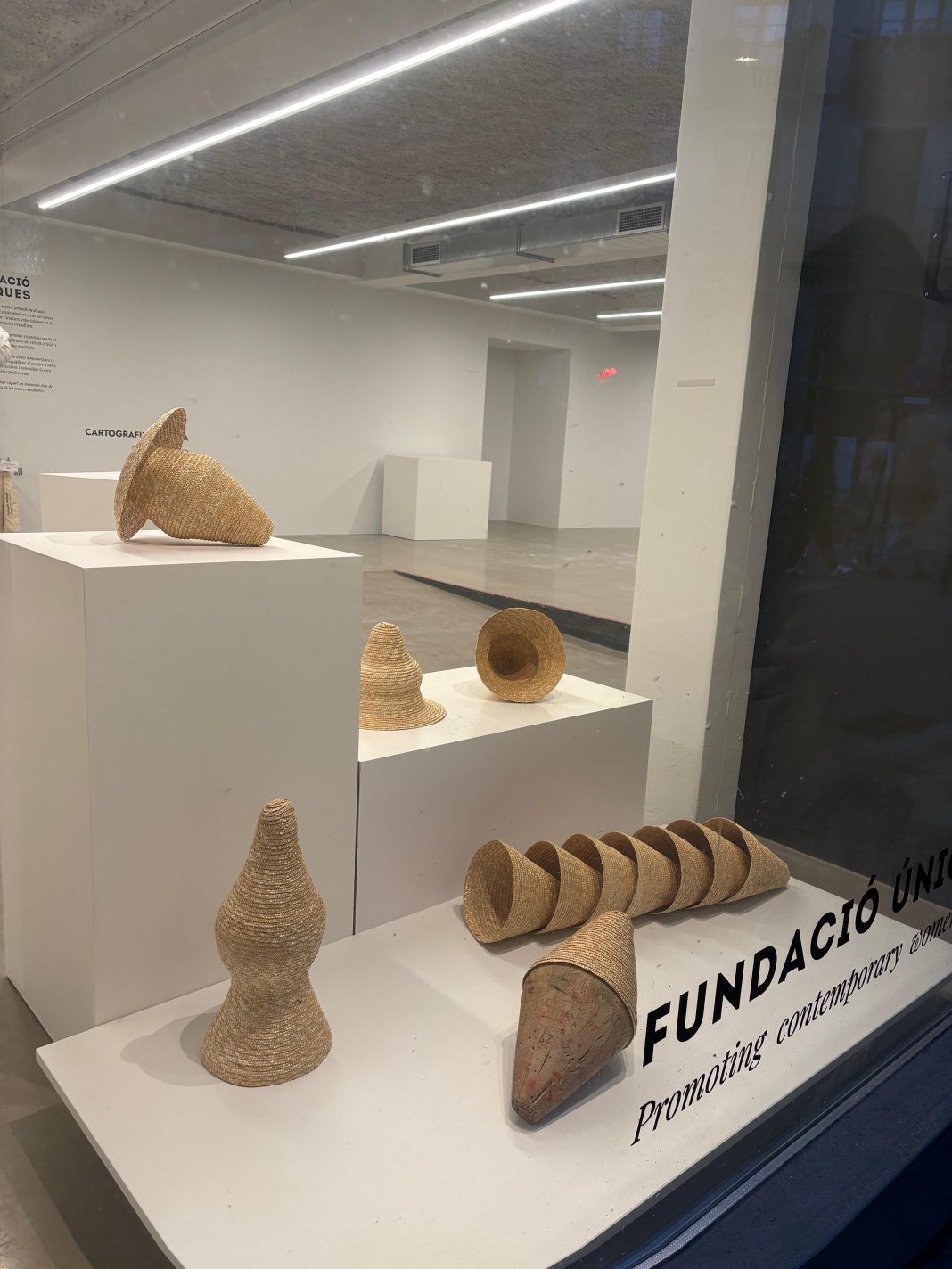 Isabel Servera – ‘Màriatxi’https://www.exibart.es/repository/media/formidable/11/img/e5c/isabel_Servera_jpg-1068x1424.jpeg